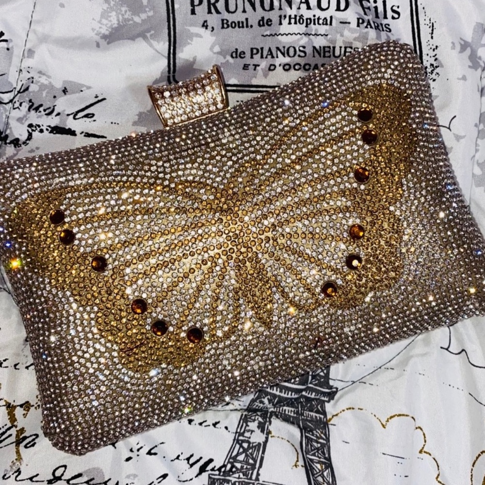 butterfly clutch